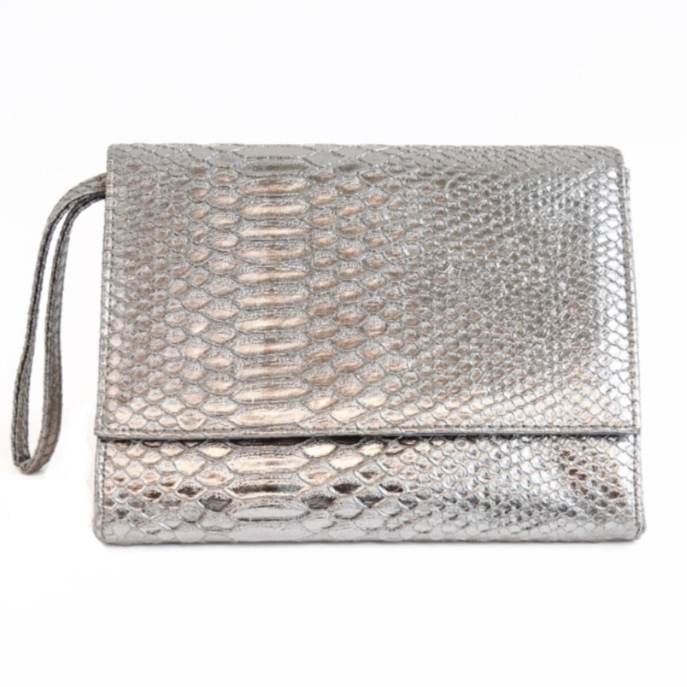 Neiman Marcus Faux Snake Clutch EUC/like new! 🐍